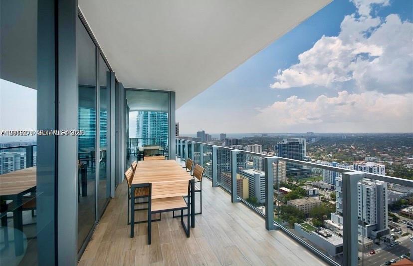 88 Southwest 7th Street, Unit 2712 Miami, FL 33130 - Photo 11 of 16