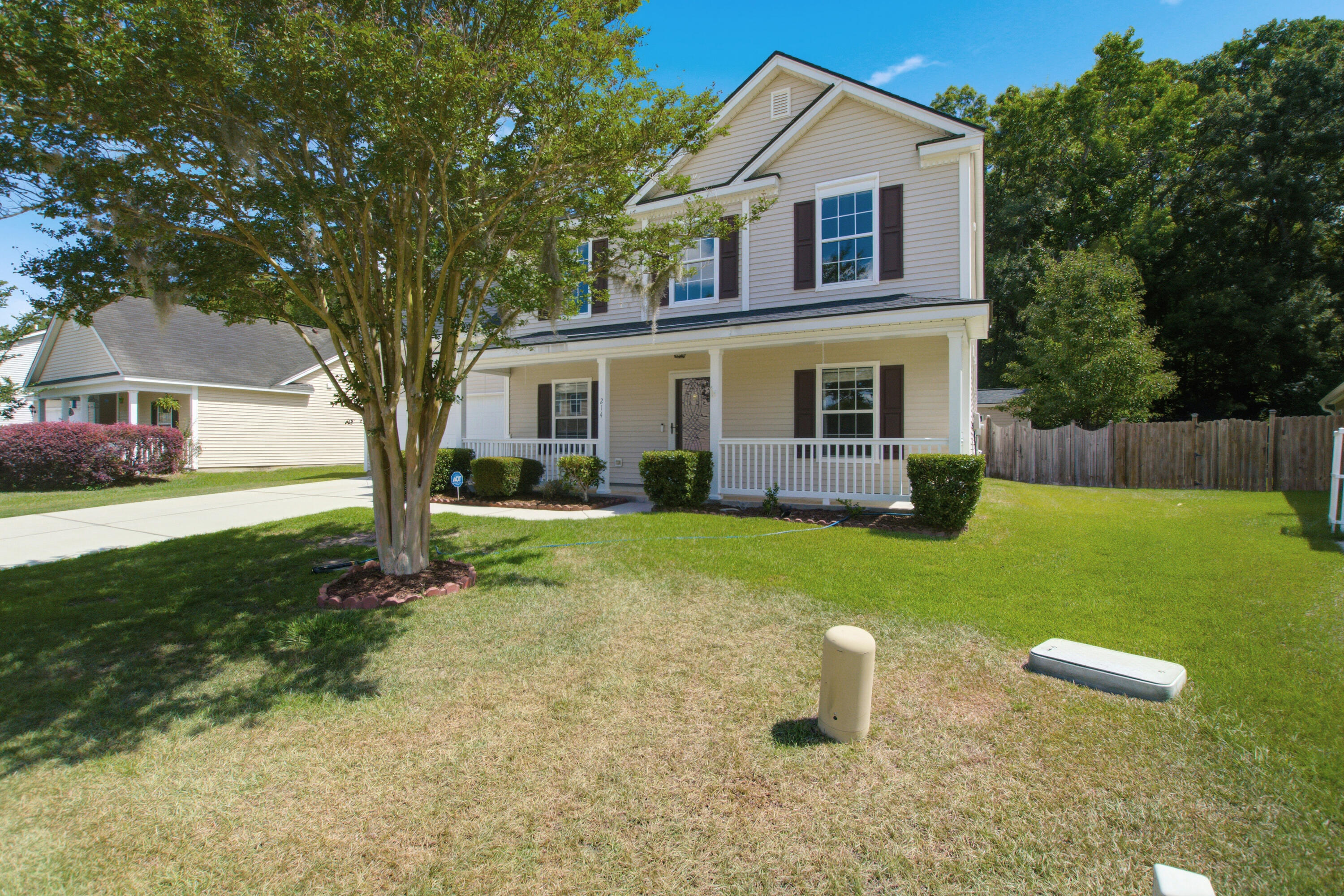 214 Eagle Ridge Road Summerville, SC 29485 - Photo 4 of 57