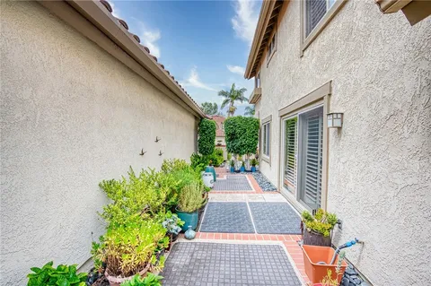 $1,175,000 | 55 Fabriano, Irvine, CA 92620