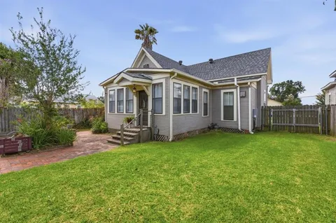 $179,000 | 635 Iris Street, Lake Charles, LA 70601