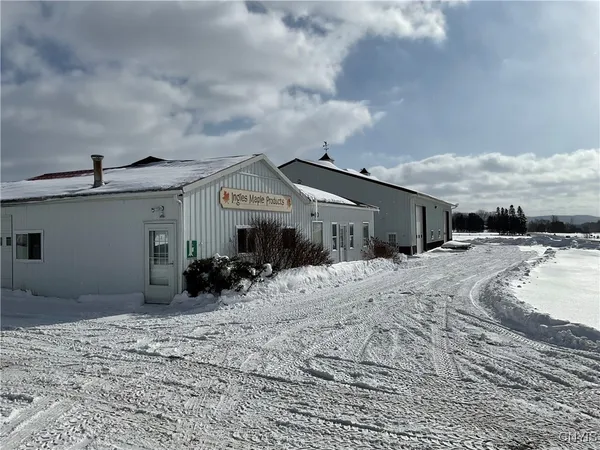 $699,900 | 382 State Rte 28, Richfield Springs, NY 13439
