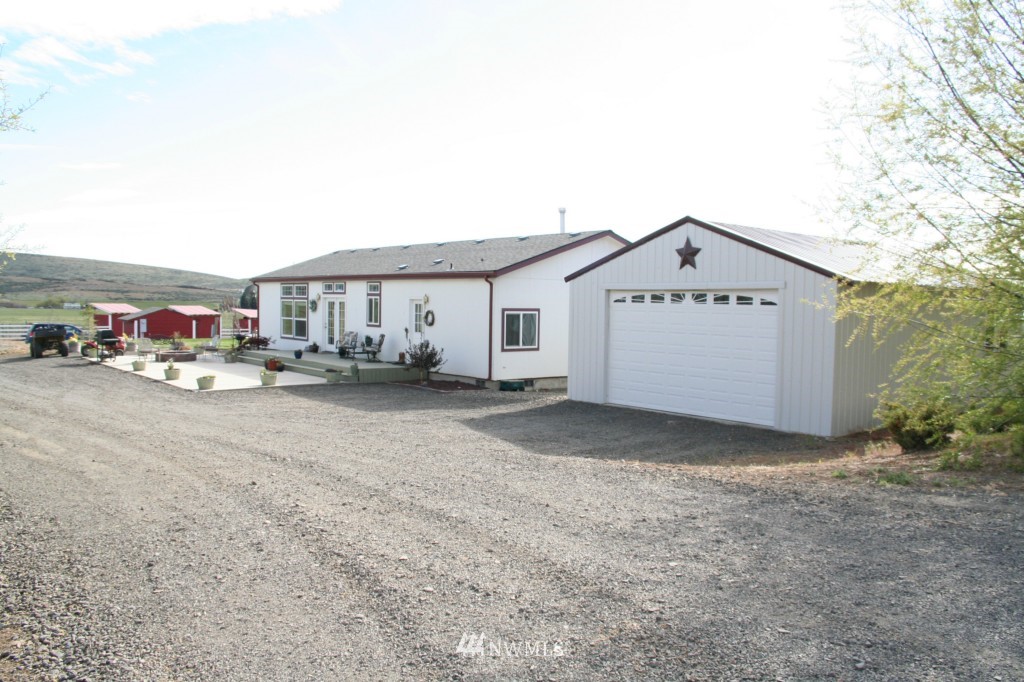 571 Fox Road Ellensburg, WA 98926 - Photo 1 of 25 Gallery Image 1