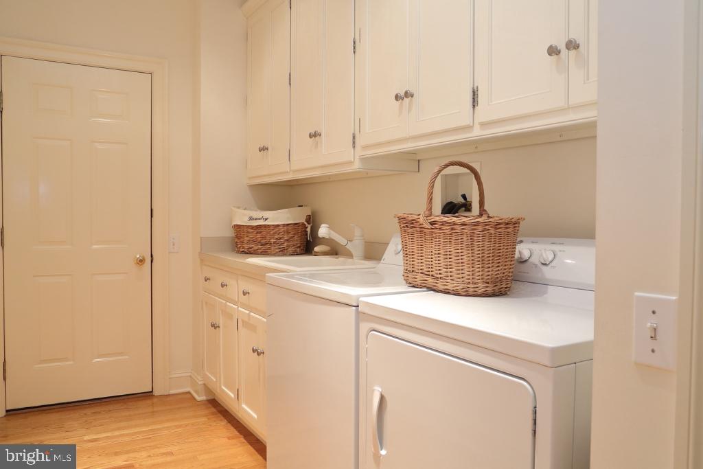 636 Northfield Road Lititz, PA 17543 - Photo 37 of 37 First floor laundry rom