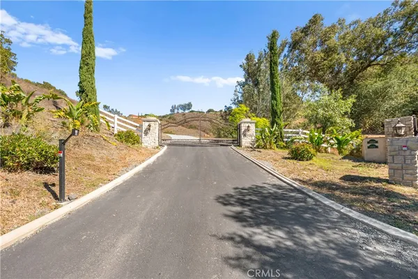 $3,100,000 | 25700 El Chaval Place, Temecula, CA 92590