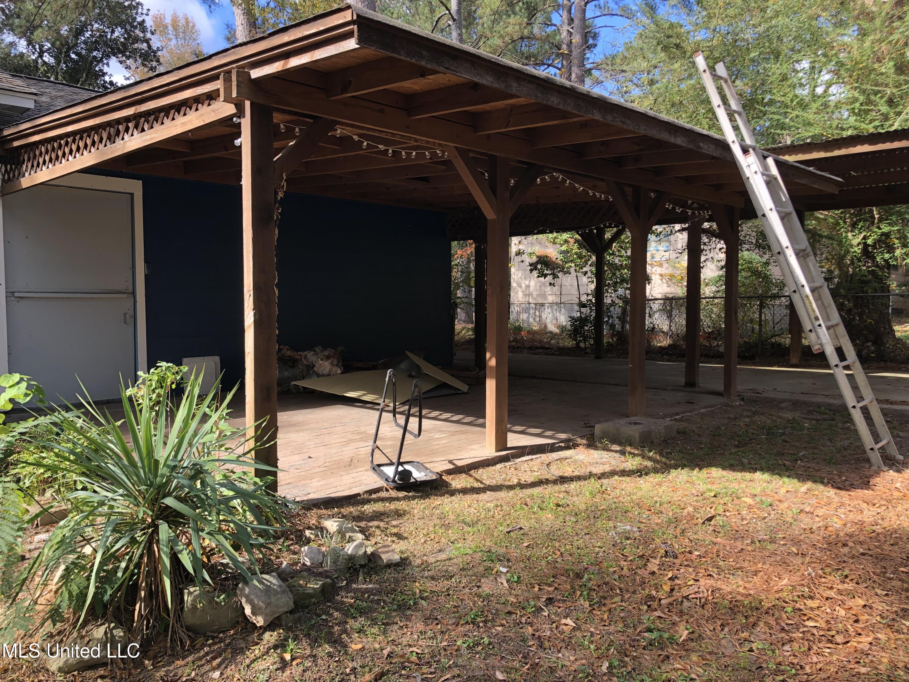 2750 Pinedale Street Jackson, MS 39204 - Photo 15 of 17 IMG_3343