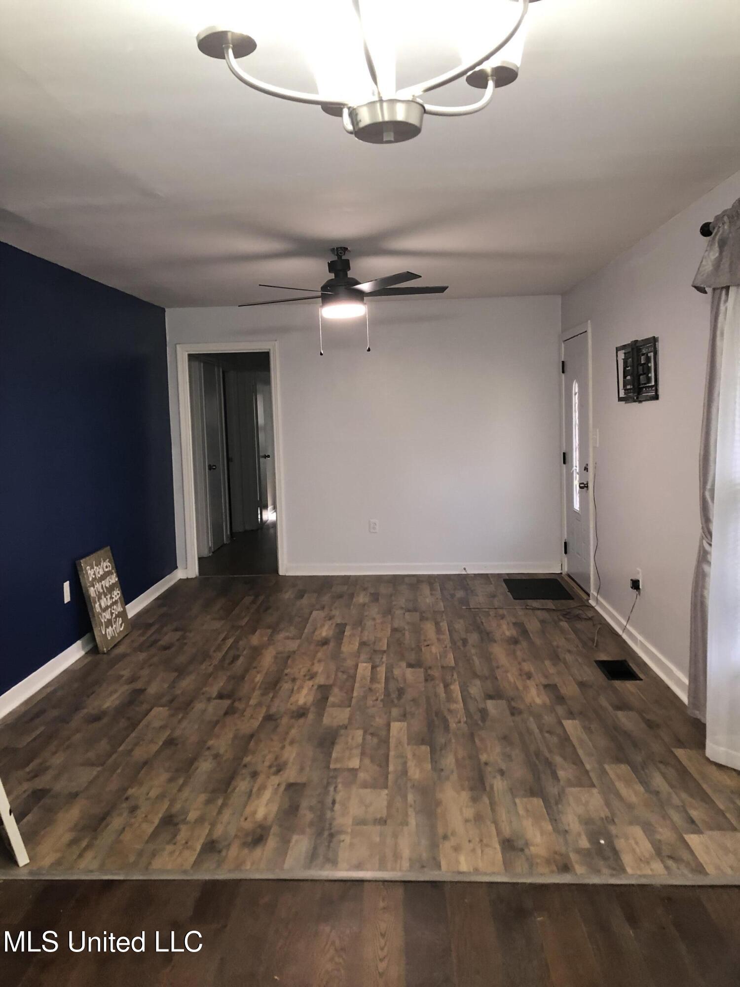 2750 Pinedale Street Jackson, MS 39204 - Photo 2 of 17 IMG_3326