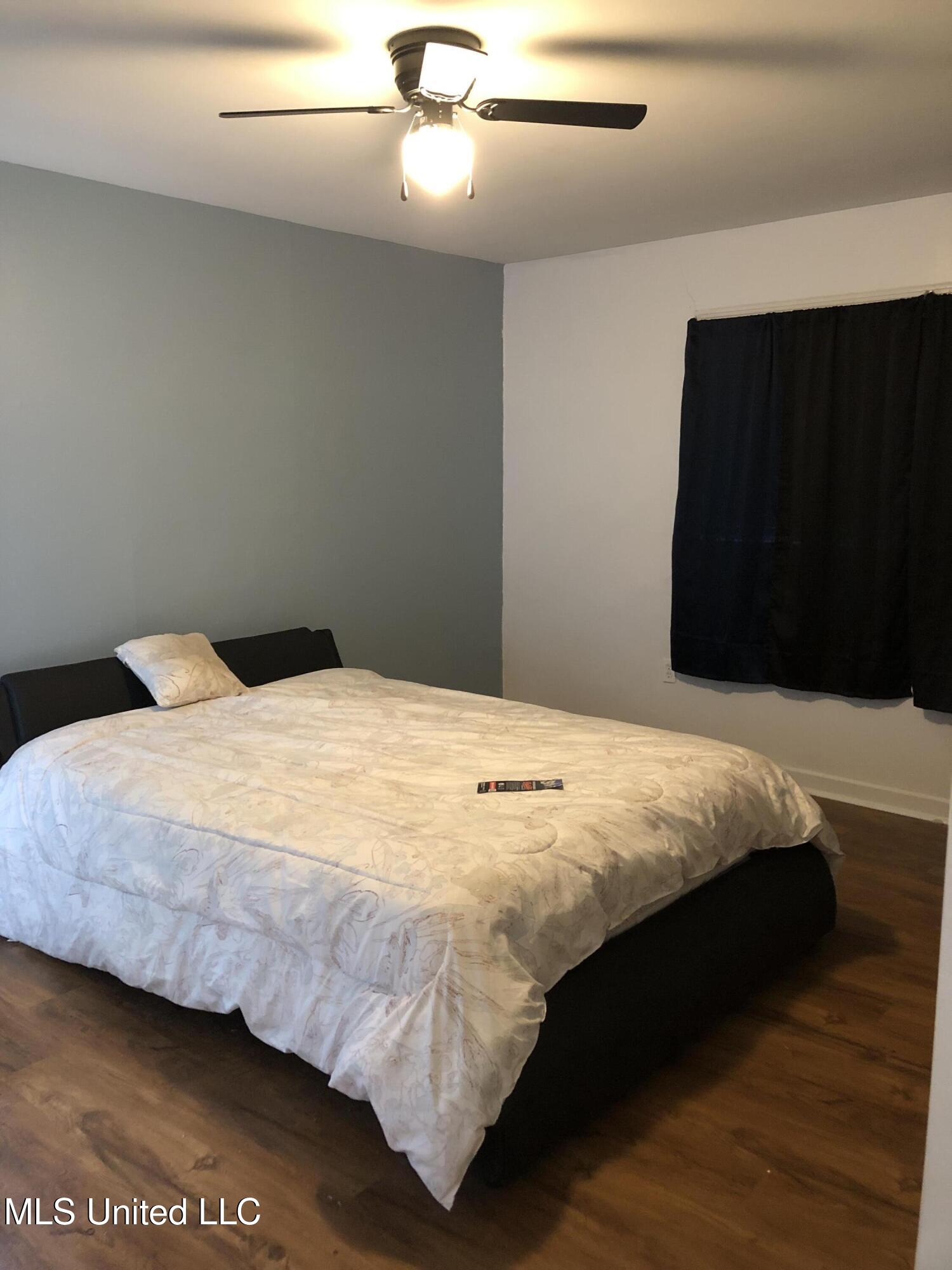 2750 Pinedale Street Jackson, MS 39204 - Photo 9 of 17 IMG_3333