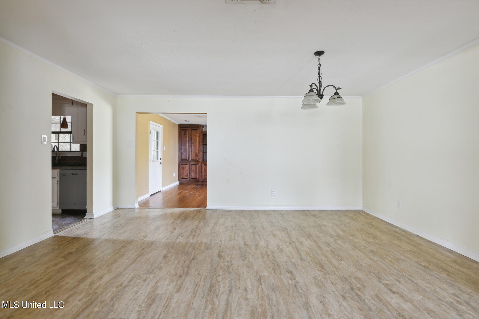 1349 Diller Road Ocean Springs, MS 39564 - Photo 4 of 15 1349 Diller Rd-4