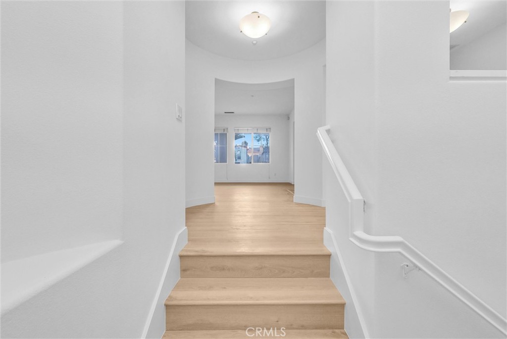 211 Lockford Irvine, CA 92602 - Photo 7 of 47 a view of entryway