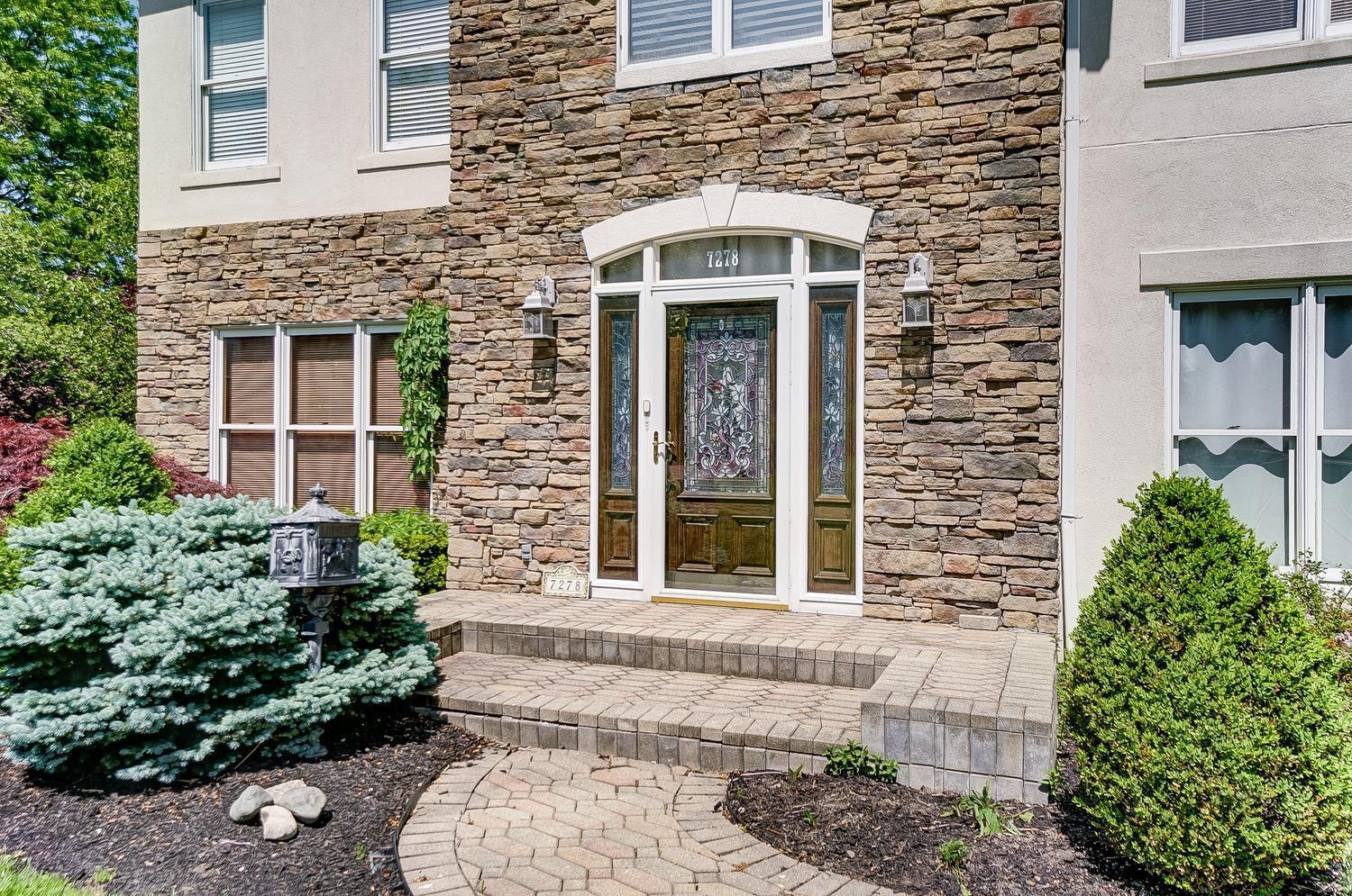 7278 Lawyer Road Cincinnati, OH 45244 - Photo 2 of 47
