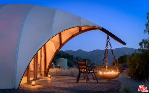 $1,450,000 | 34550 Mulholland Highway, Malibu, CA 90265