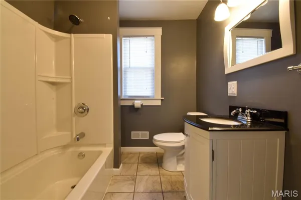 $239,900 | 500 East Benton Street, Mount Olive, IL 62069