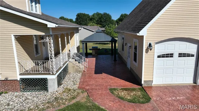 $244,900 | 500 East Benton Street, Mount Olive, IL 62069