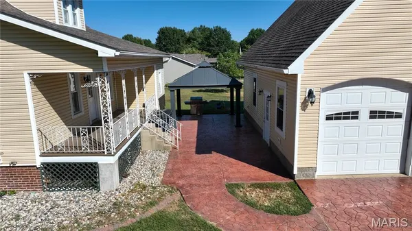 $239,900 | 500 East Benton Street, Mount Olive, IL 62069