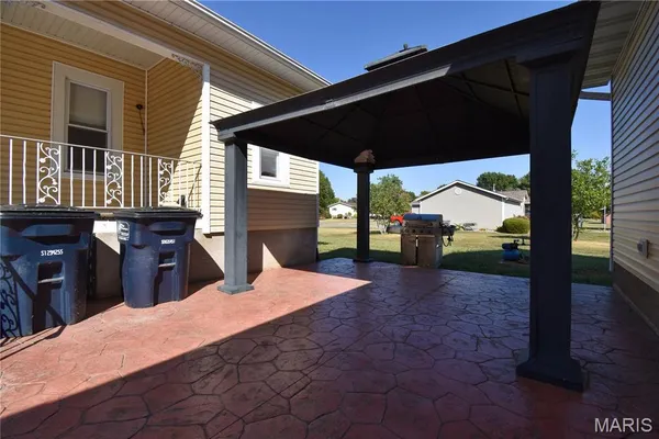 $239,900 | 500 East Benton Street, Mount Olive, IL 62069