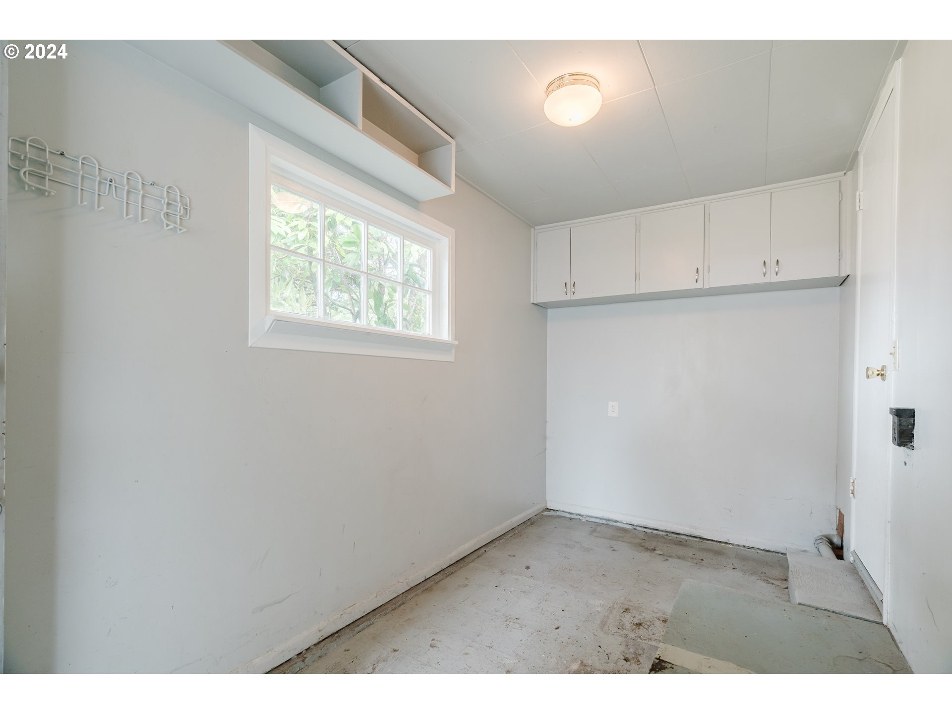 13295 Southwest Hazel Street Beaverton, OR 97005 - Photo 11 of 35 Gallery Image 11