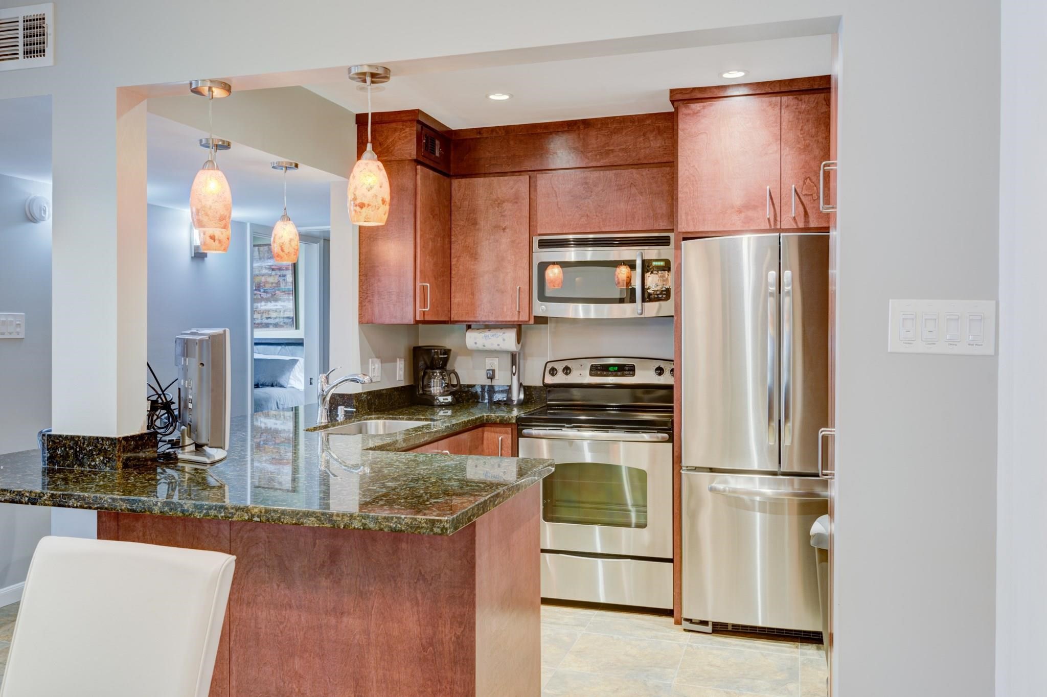 6480 Bayou Glen Road Houston, TX 77057 - Photo 4 of 17 Kitchen view from dining area.