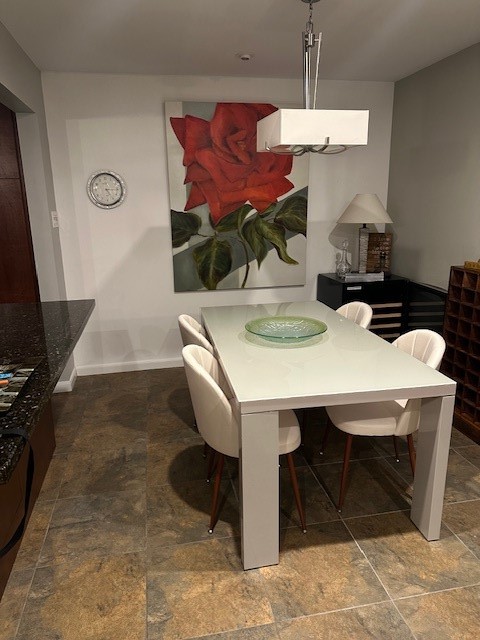 6480 Bayou Glen Road Houston, TX 77057 - Photo 7 of 17 Dining room