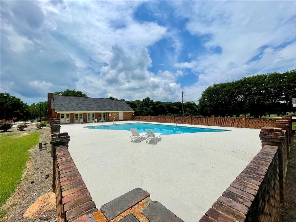 1761 Wire Road, Unit 213 Auburn, AL 36832 - Photo 18 of 22 Gallery Image 18
