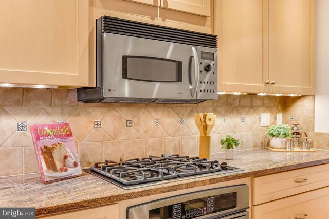 $1,100,000 | 6759 Towne Lane Road, McLean, VA 22101