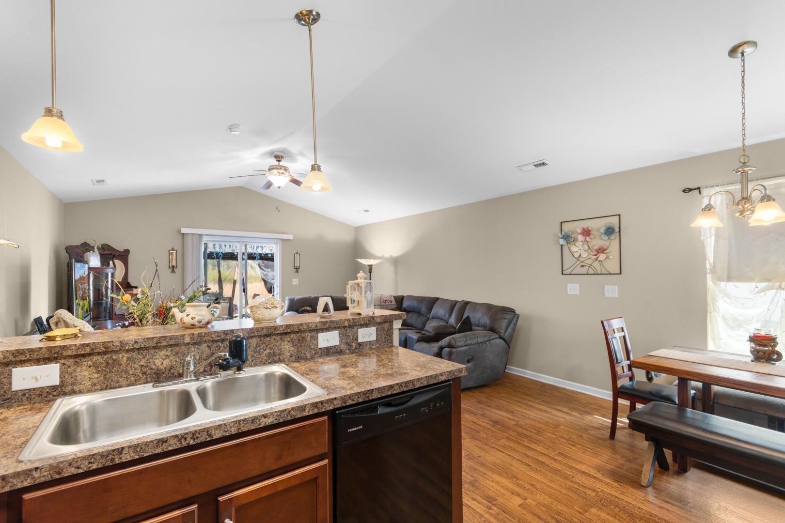 1421 Leatherman Road Conway, SC 29527 - Photo 6 of 33