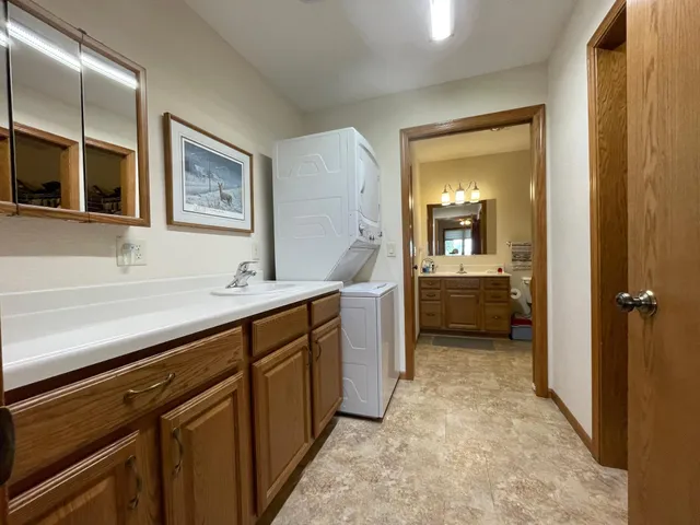 $279,900 | 109 Brittany Way Southeast, Grand Meadow, MN 55936