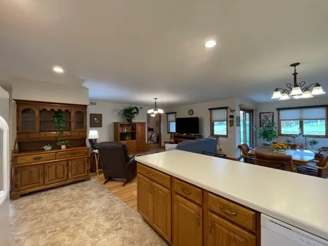 $279,900 | 109 Brittany Way Southeast, Grand Meadow, MN 55936