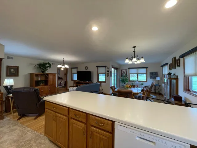$279,900 | 109 Brittany Way Southeast, Grand Meadow, MN 55936
