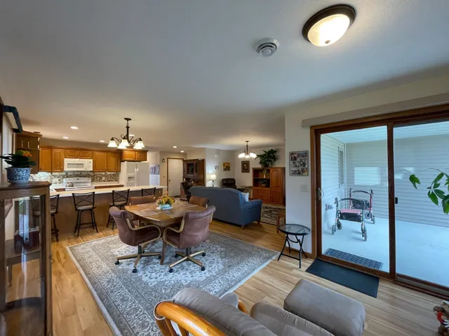 $279,900 | 109 Brittany Way Southeast, Grand Meadow, MN 55936