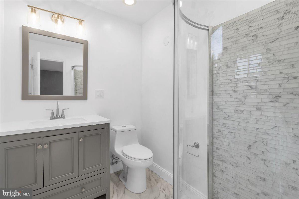 4708 Brinkley Road Temple Hills, MD 20748 - Photo 9 of 20 Owners Bath