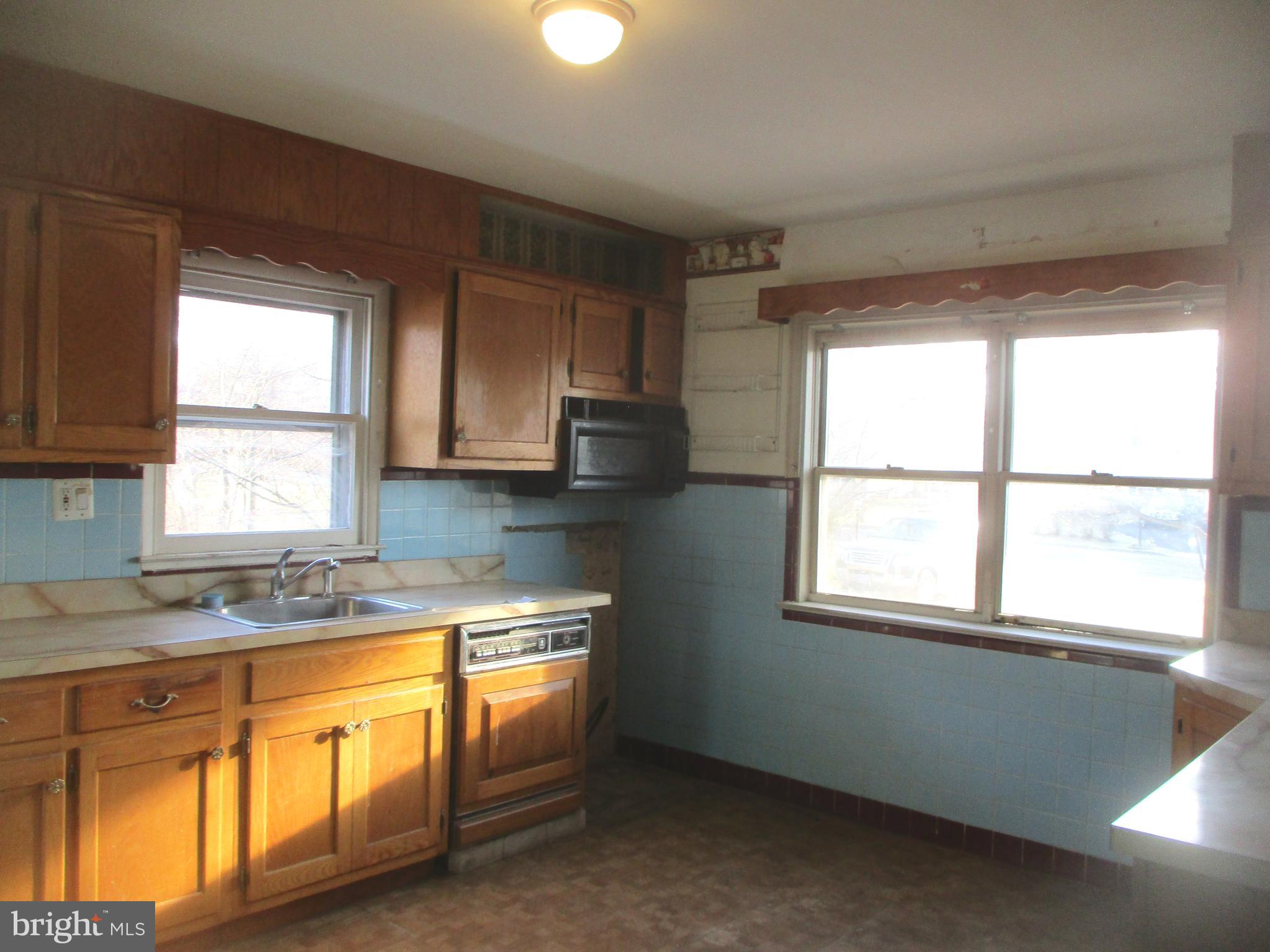 709 Schwab Road Hatfield, PA 19440 - Photo 8 of 21 Kitchen