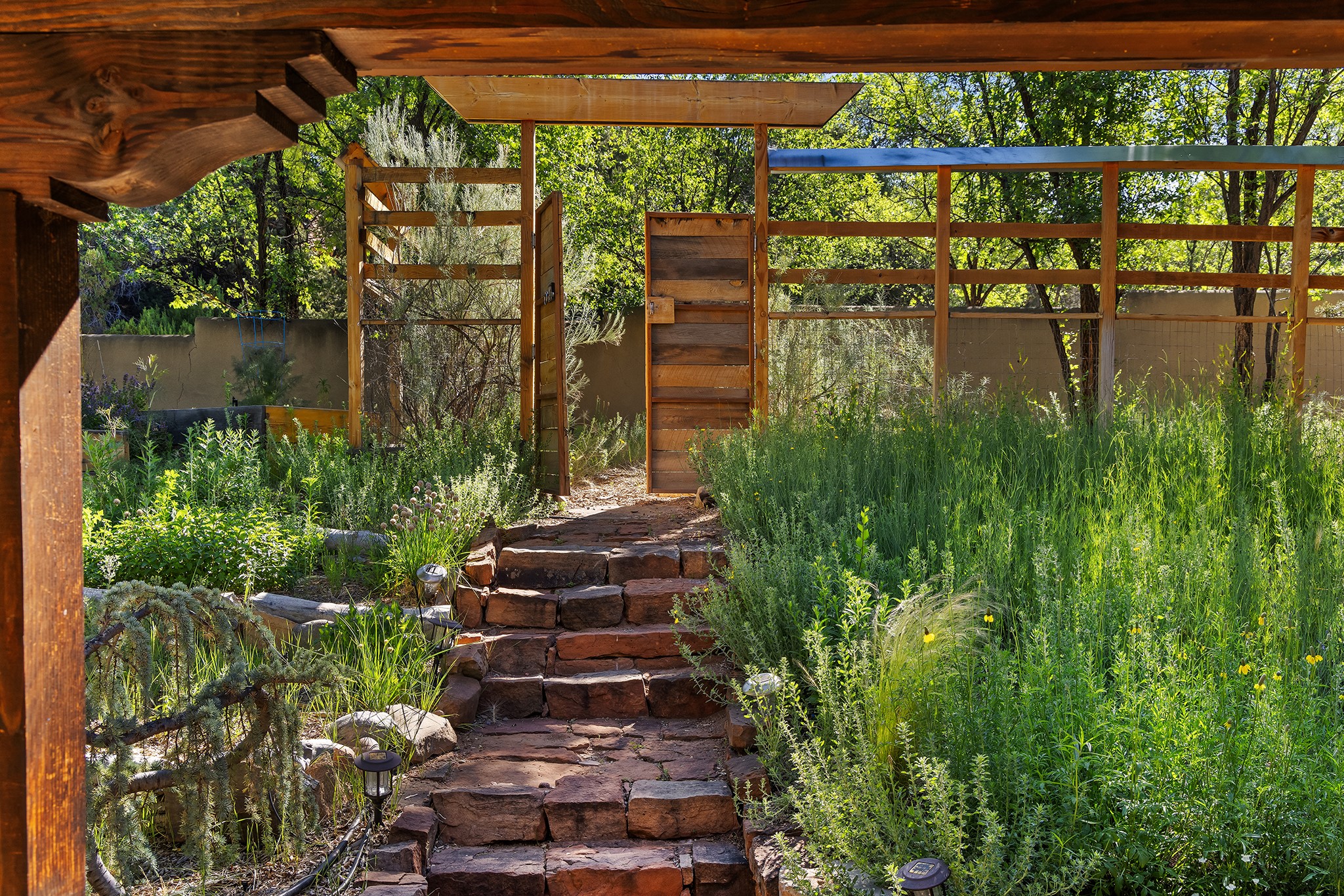 1330 Bishops Lodge Road Santa Fe, NM 87506 - Photo 52 of 54 Gate to top parking