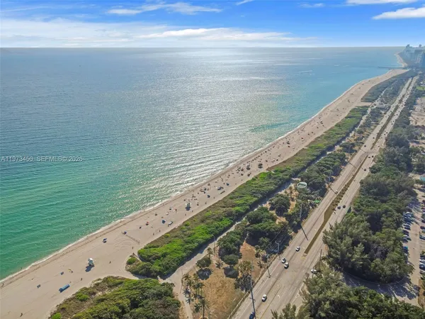 $4,250 | 100 Bayview Drive, Unit 2007, Sunny Isles Beach, FL 33160