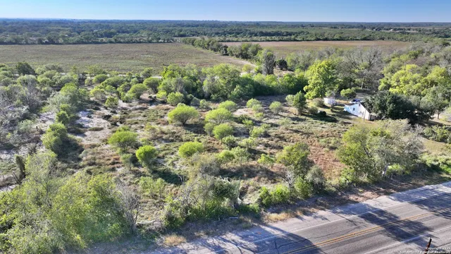$100,000 | 19424 Farm To Market Road 471, Natalia, TX 78059