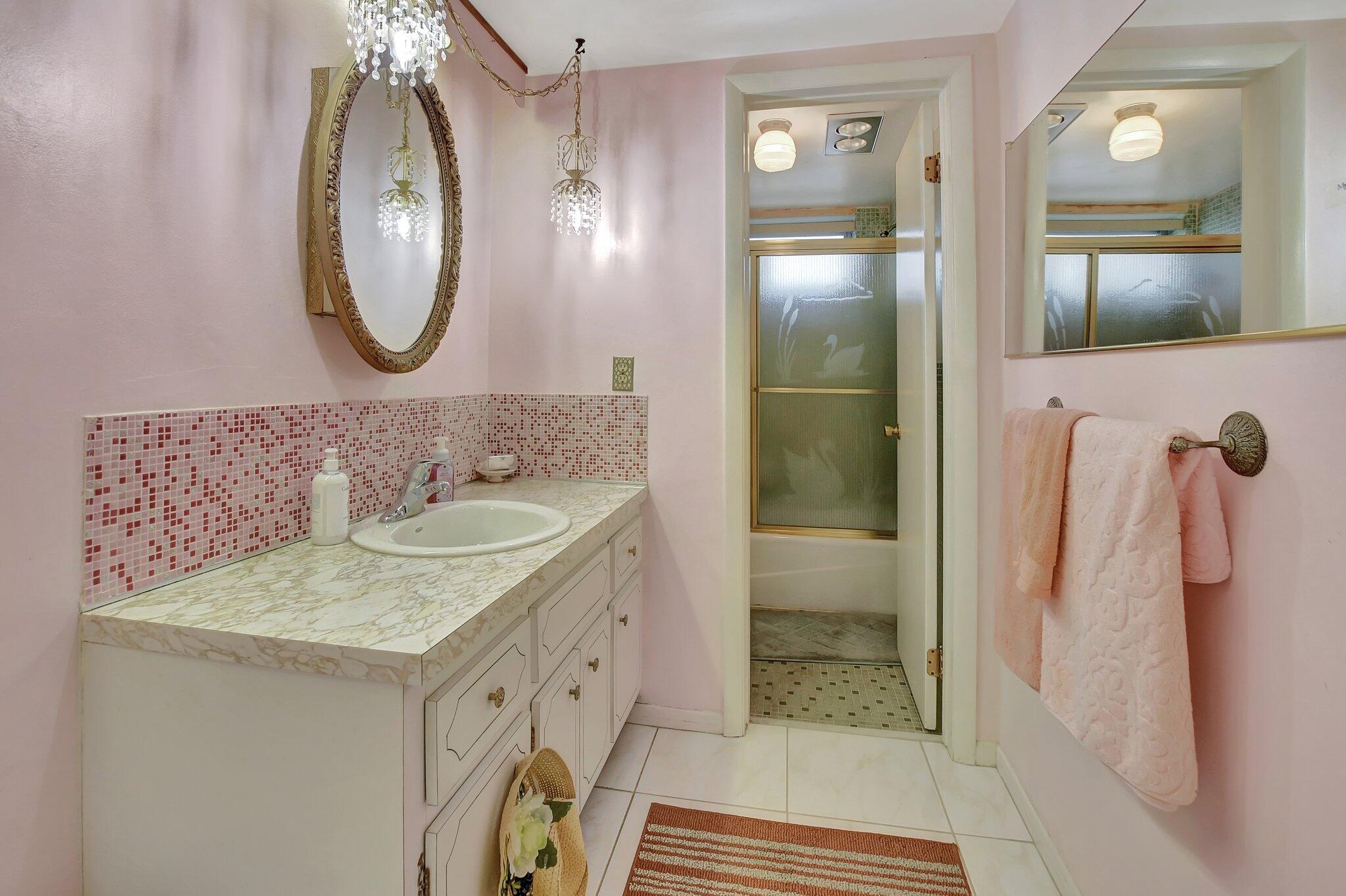 45 Southeast 13th Street, Unit B2 Boca Raton, FL 33432 - Photo 17 of 32 45 SE 13th Street, Boca Raton
