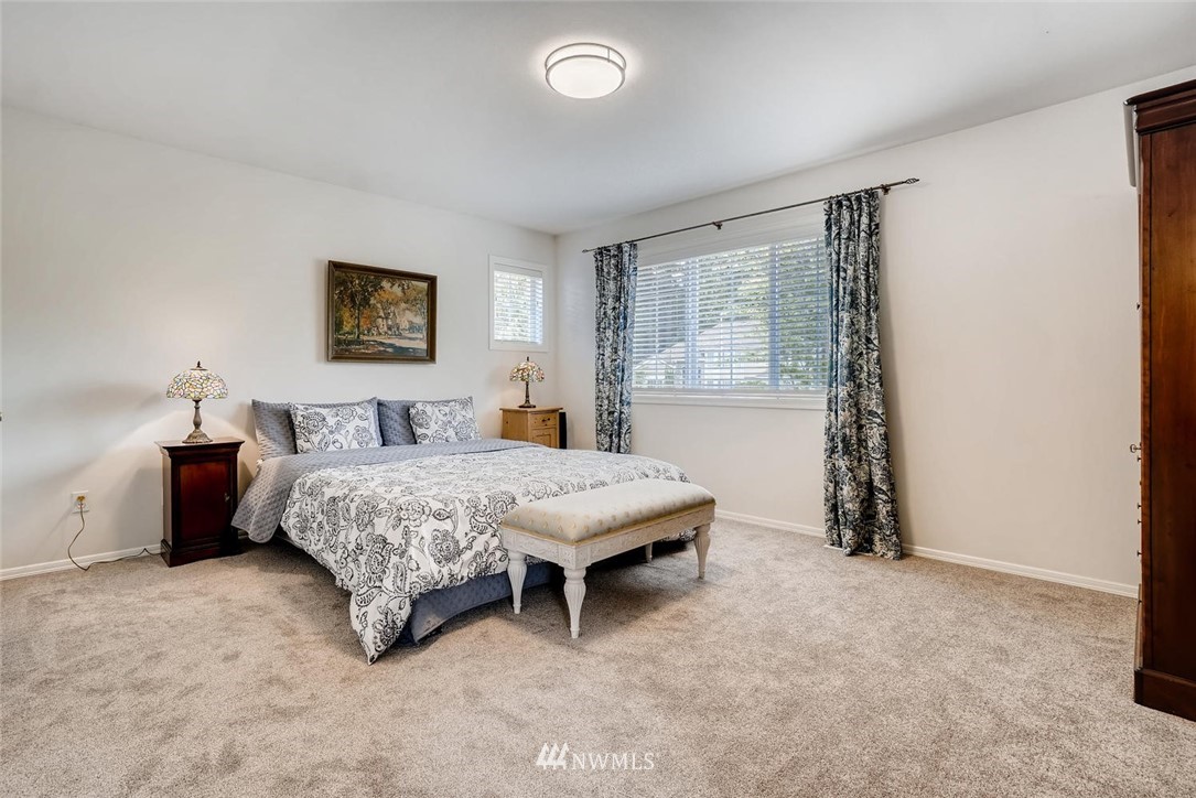 1402 241st Street Southeast Bothell, WA 98021 - Photo 12 of 24