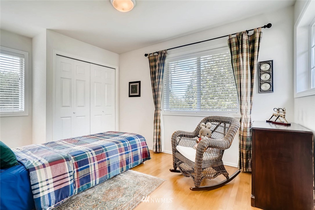 1402 241st Street Southeast Bothell, WA 98021 - Photo 16 of 24