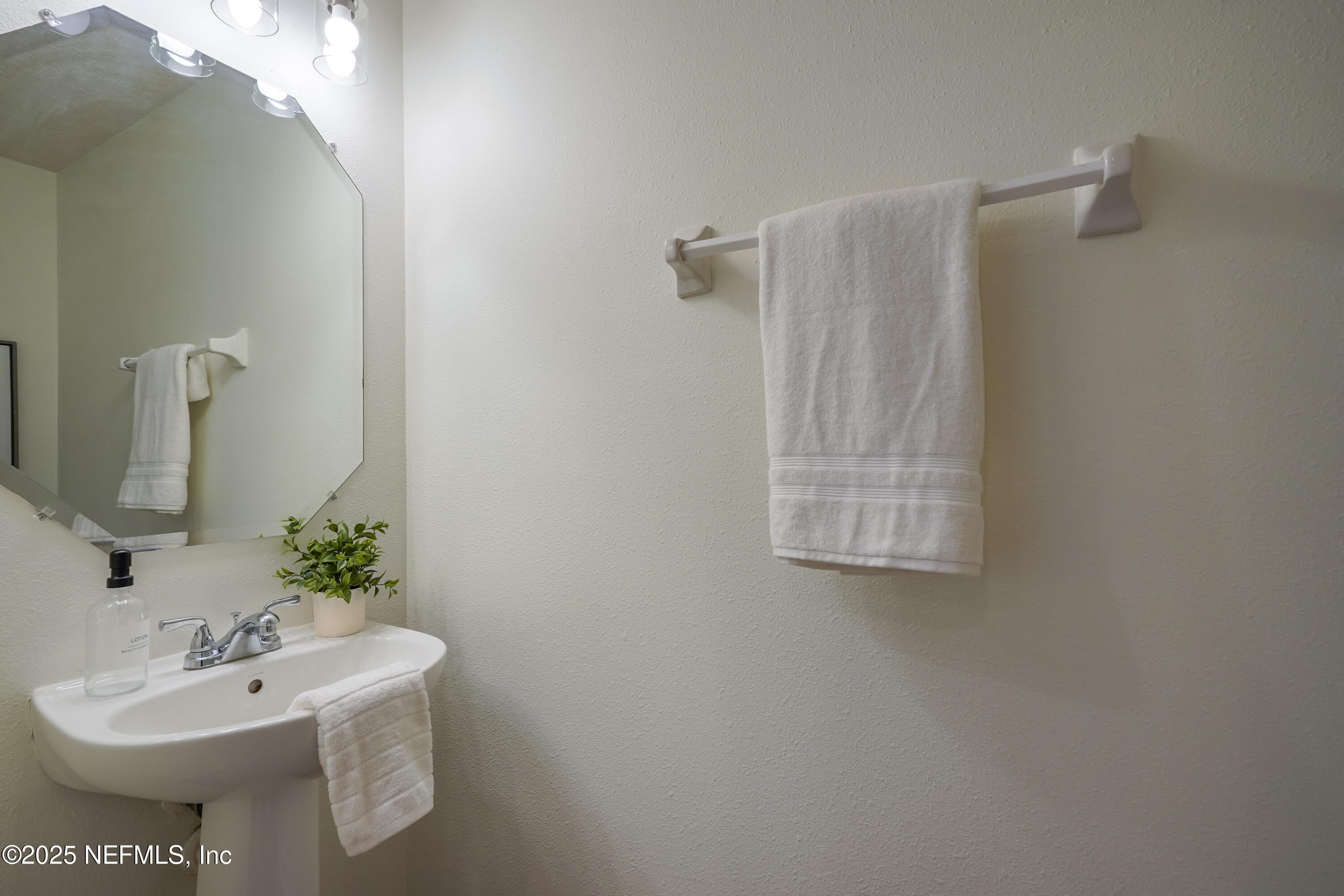 274 Syrah Way St. Augustine, FL 32084 - Photo 11 of 25 022274SyrahWay022