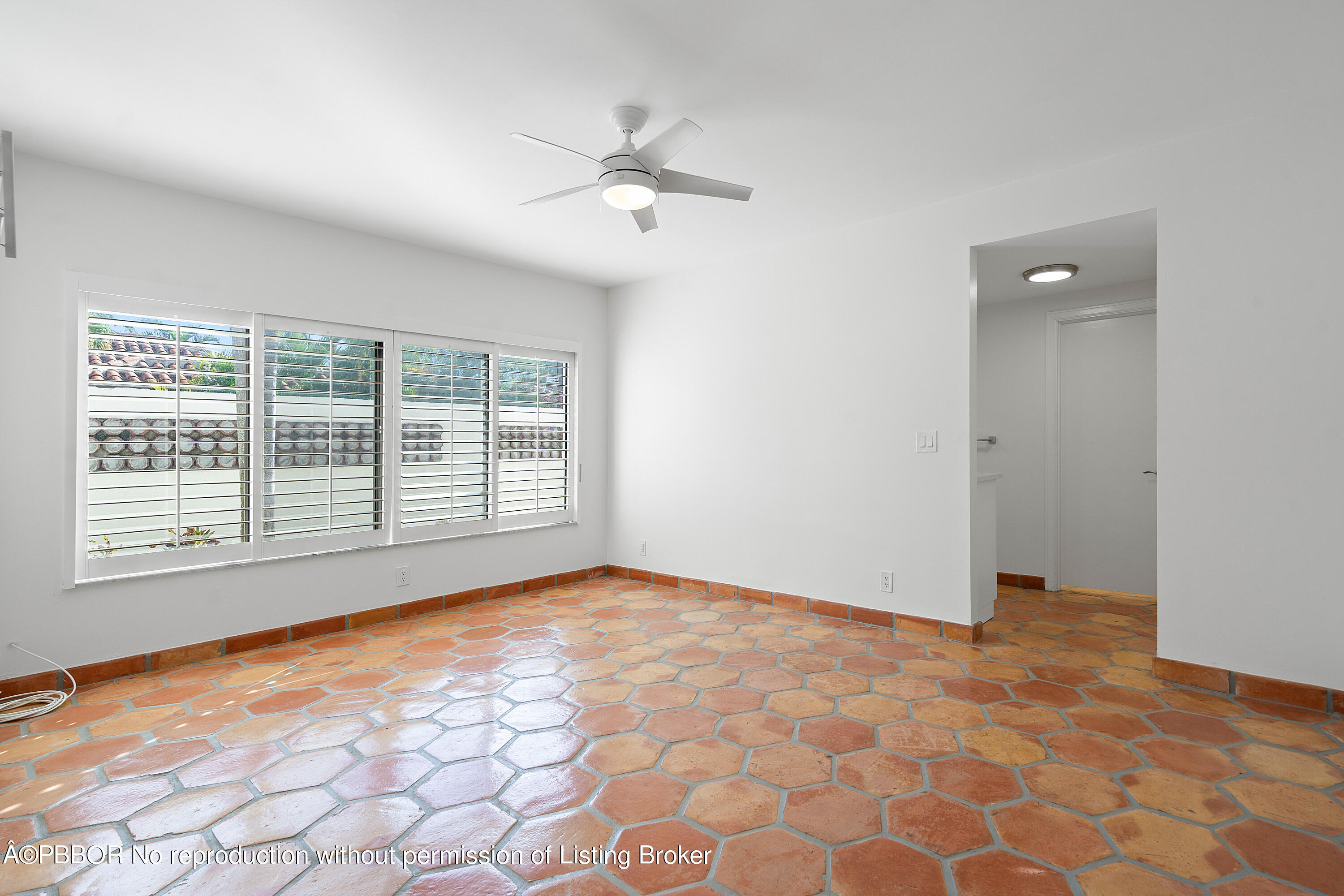 6 Little Pond Road, Unit 6 Manalapan, FL 33462 - Photo 19 of 36 Primamry Bedroom