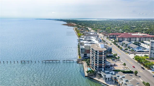 $975,000 | 4500 Ocean Drive, Unit 5A, Corpus Christi, TX 78412