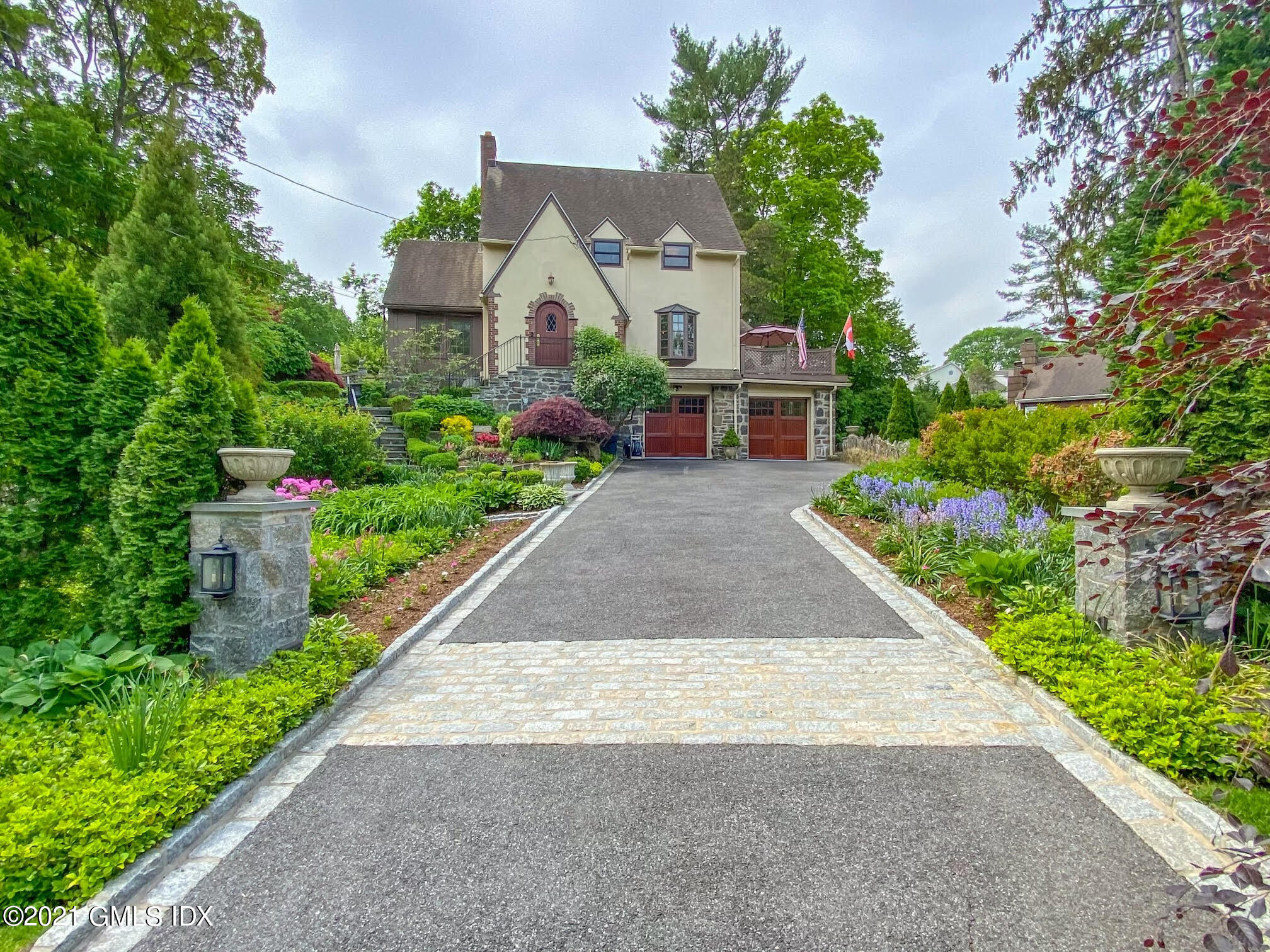 20 Byram Shore Road Greenwich, CT 06830 - Photo 1 of 39 Front