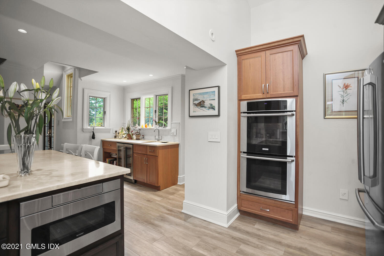 20 Byram Shore Road Greenwich, CT 06830 - Photo 15 of 39 20 Byram Shore Rd Greenwich CT-large-020