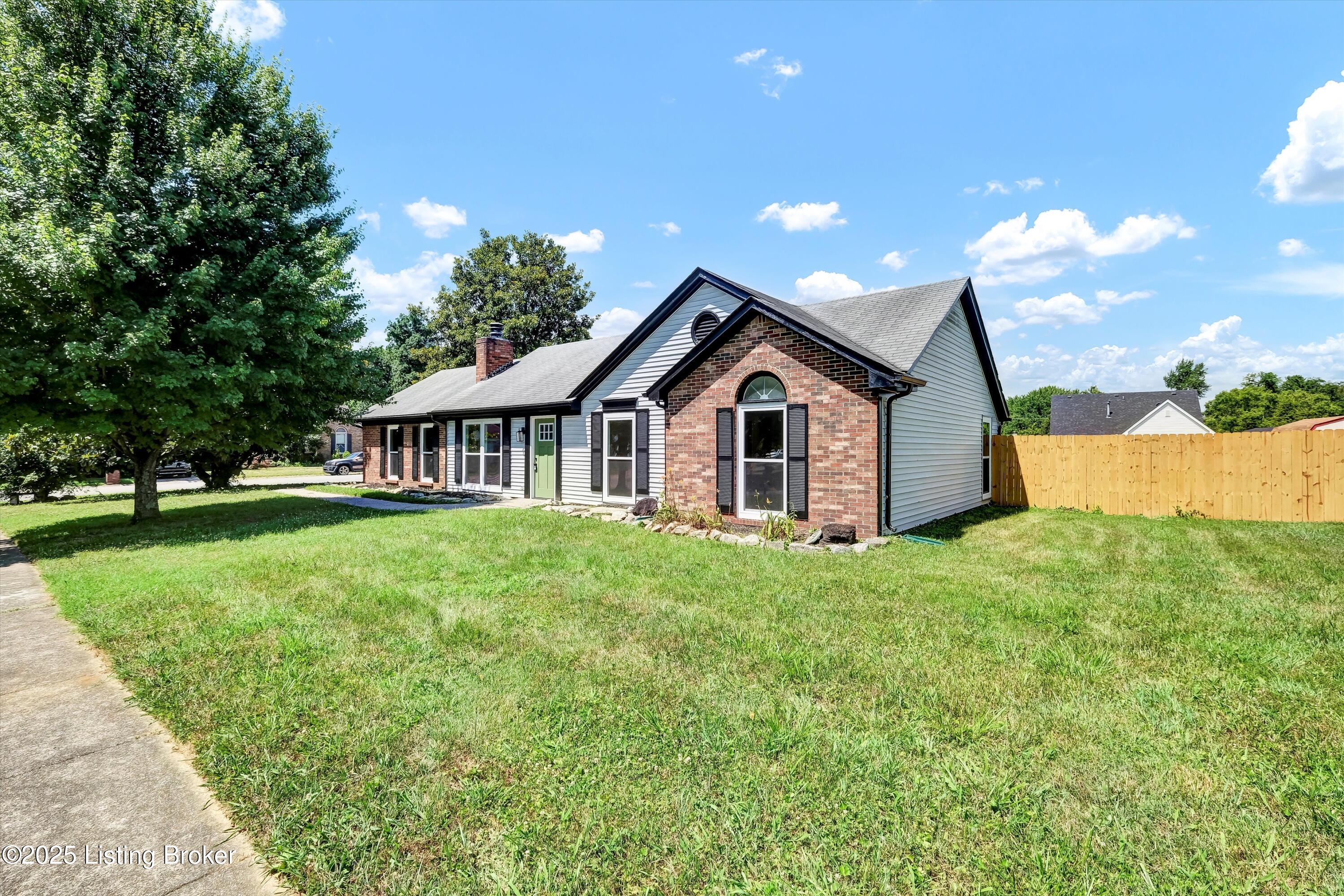 6012 Hurstview Road Louisville, KY 40291 - Photo 4 of 39 03-6012 Hurstview Rd