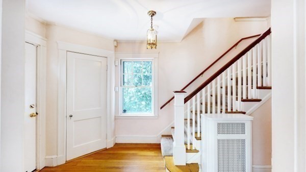 89 Eastbourne Road Newton, MA 02459 - Photo 4 of 26