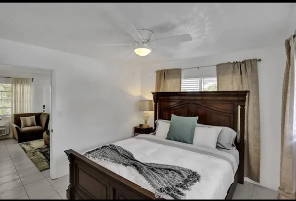 $1,625 | 820 Northeast 16th Avenue, Unit 8, Fort Lauderdale, FL 33304