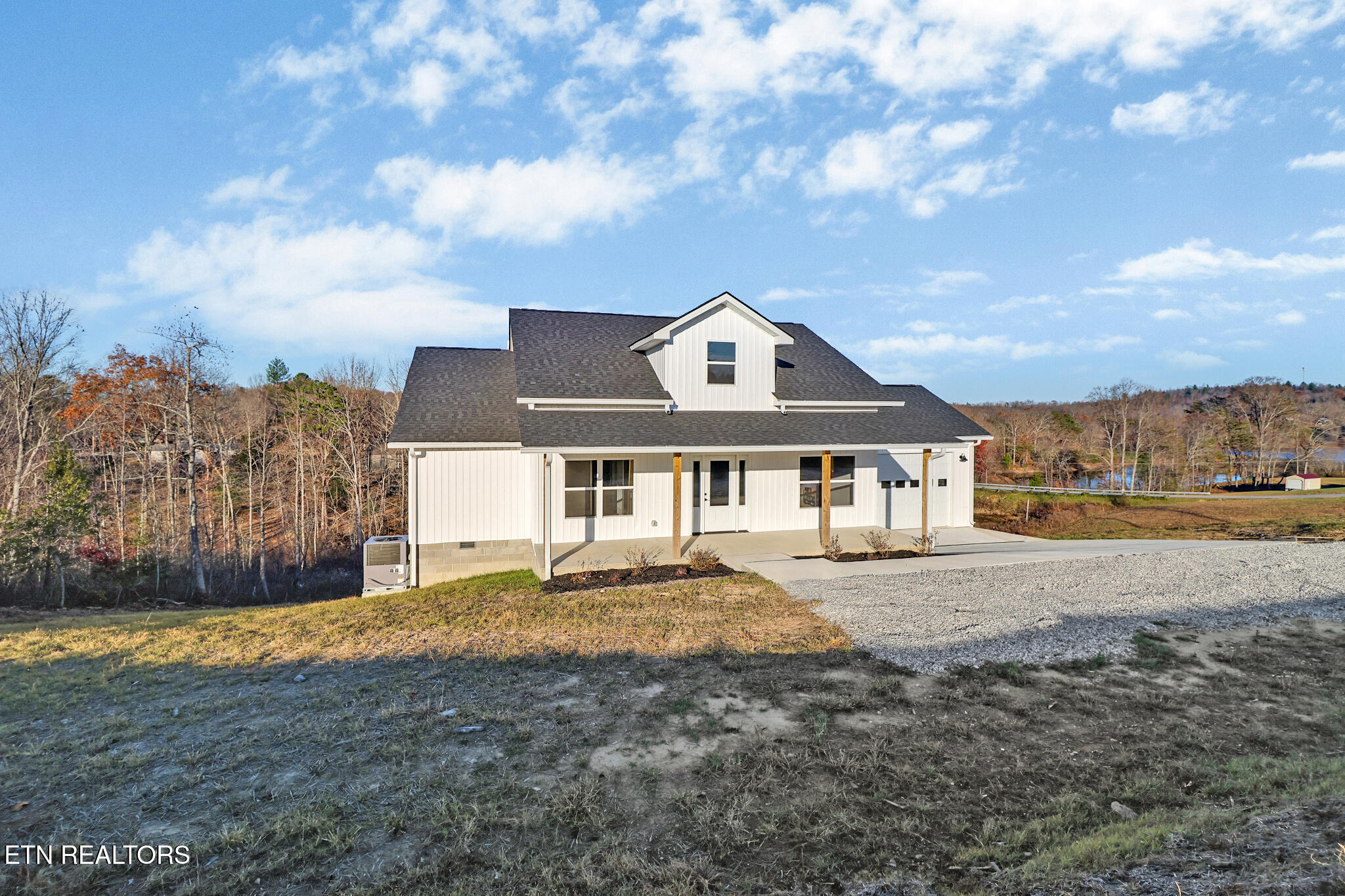 167 Pine Creek Road Oneida, TN 37841 - Photo 4 of 39 if1a7690-if1a7694 - Copy