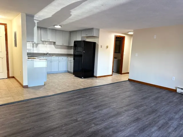 $2,550 | 484 Western Avenue, Unit B4, Lynn, MA 01902