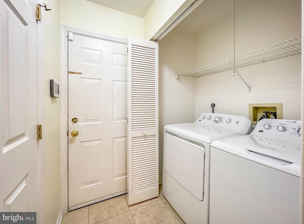 312 Edinburgh Road Chadds Ford, PA 19317 - Photo 17 of 41 main floor laundry!