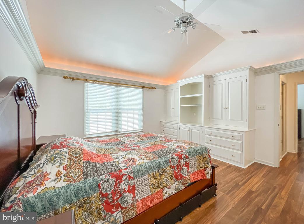 312 Edinburgh Road Chadds Ford, PA 19317 - Photo 30 of 41 offers built-ins and a spacious walk in closet