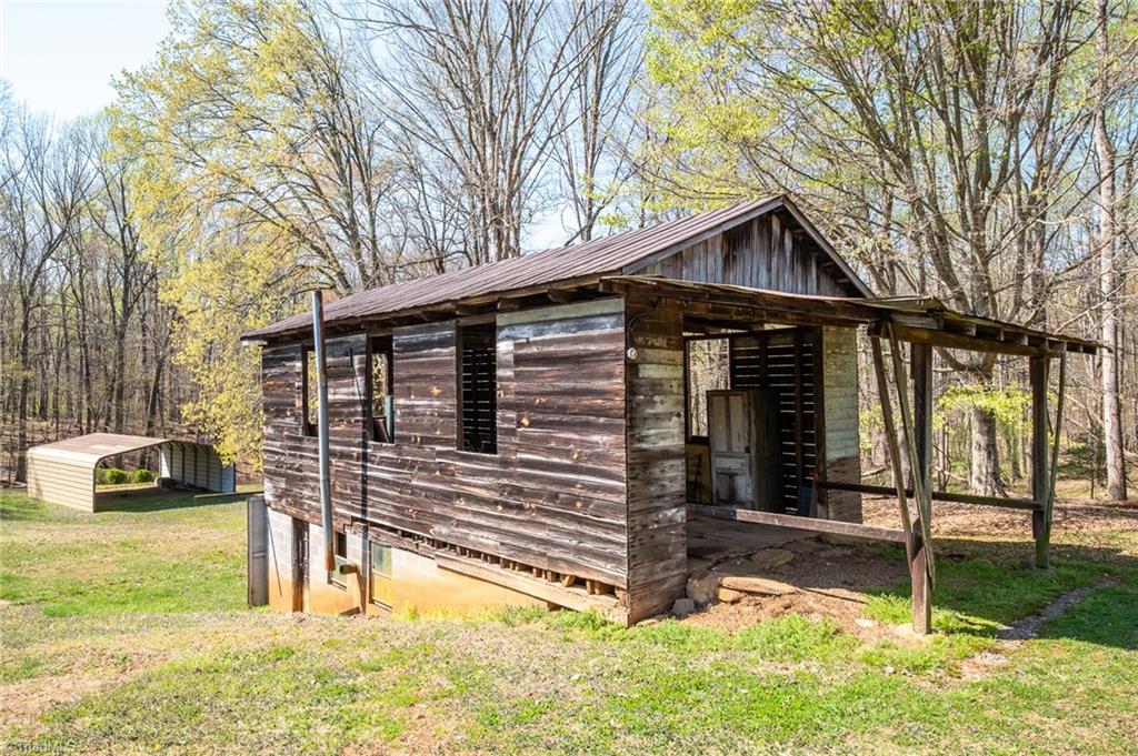 375 Johnson Ridge Road Elkin, NC 28621 - Photo 11 of 45 Gallery Image 11